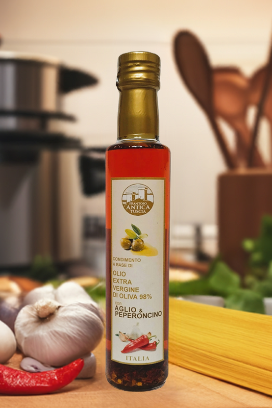 Olivenöl Extra Vergine + Aglio + Peperoncino - Flasche 250 ml